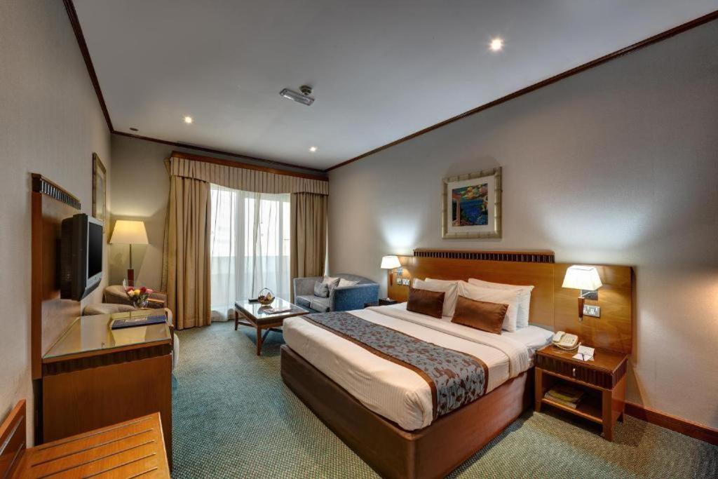 Orchid Hotel Al Barsha "Formerly Golden Tulip Hotel Al Barsha" Dubaï Extérieur photo