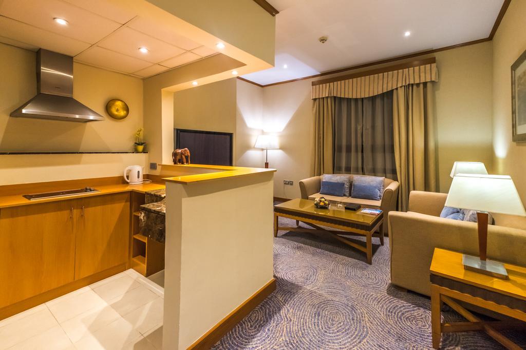 Orchid Hotel Al Barsha "Formerly Golden Tulip Hotel Al Barsha" Dubaï Extérieur photo